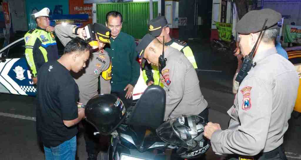 Polisi Jombang Menangkap Pemabuk dan Menyita 11 Motor Pada Malam 1&nbsp;Suro