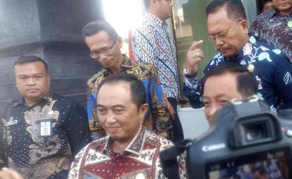 Buntut Video Mesra Viral, Dua Pejabat Disdikbud Jombang Dicopot dari&nbsp;Jabatannya